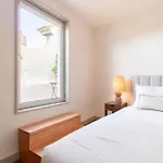 Chic 2br Duplex By Lovelystay Apartman