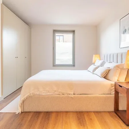 Chic 2br Duplex By Lovelystay Porto