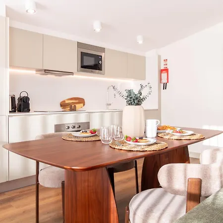 Apartment Chic 2br Duplex By Lovelystay Porto