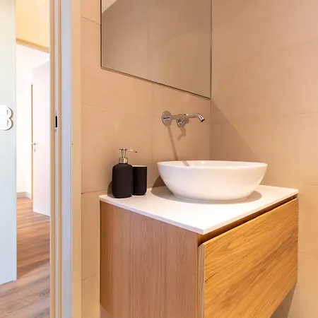 Chic 2br Duplex By Lovelystay * Oporto