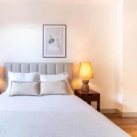 Chic 2br Duplex By Lovelystay Daire *