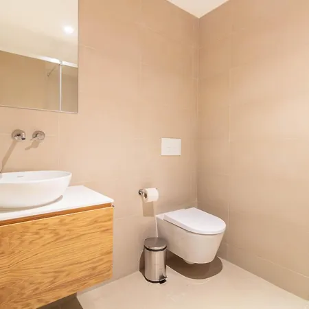 Chic 2br Duplex By Lovelystay Daire Porto